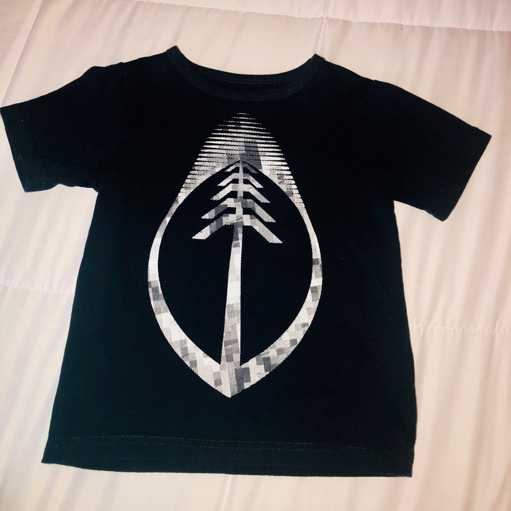 Boys football T-shirt. Size 3T